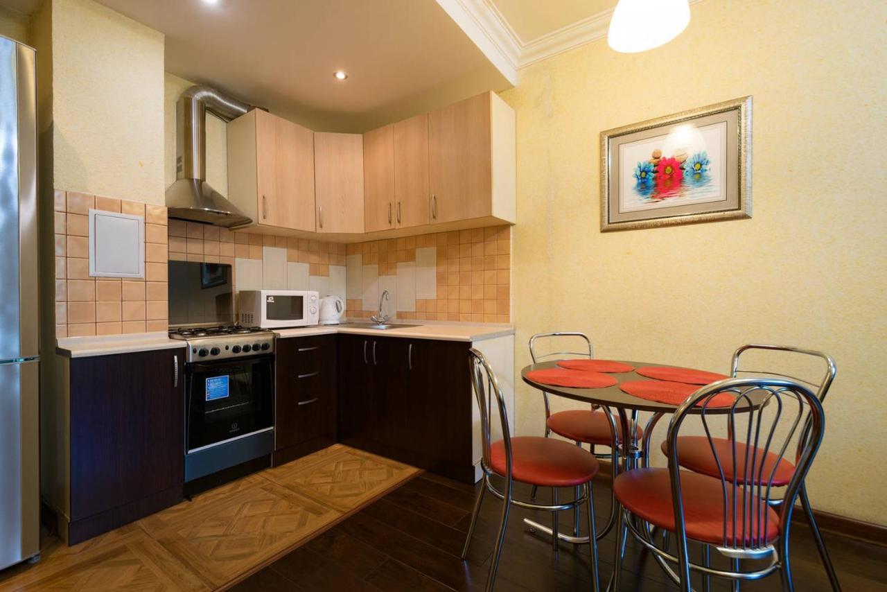 Nadezhda Apartments In Touristic Area, On The Dostyk Avenue 89 Almaty Eksteriør billede